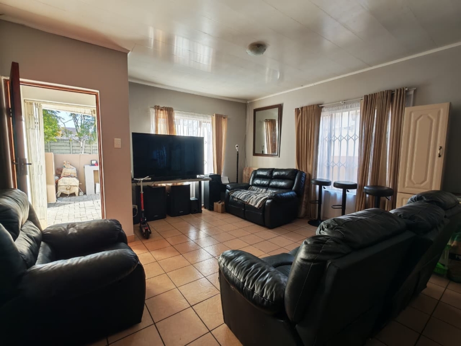 3 Bedroom Property for Sale in Waterval East North West